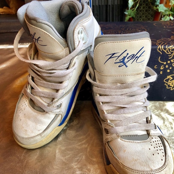 Jordan Flights - Picture 1 of 3